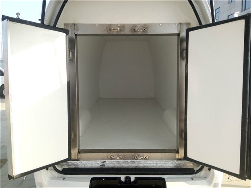 福田G7面包冷藏車