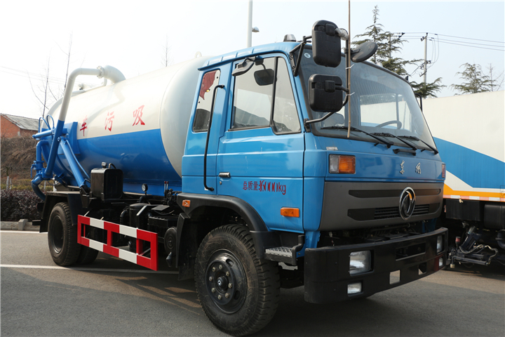 東風(fēng)145國(guó)五10方吸污車