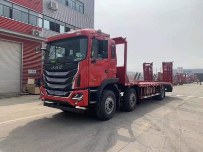 【國六】江淮K5小三軸挖機(jī)平板車