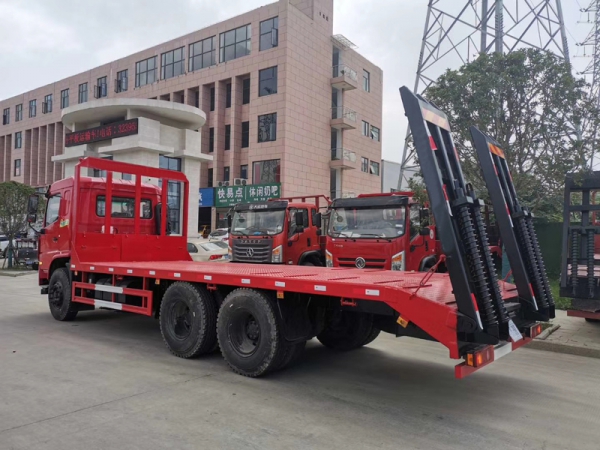 東風(fēng)D3V后八輪平板拖車