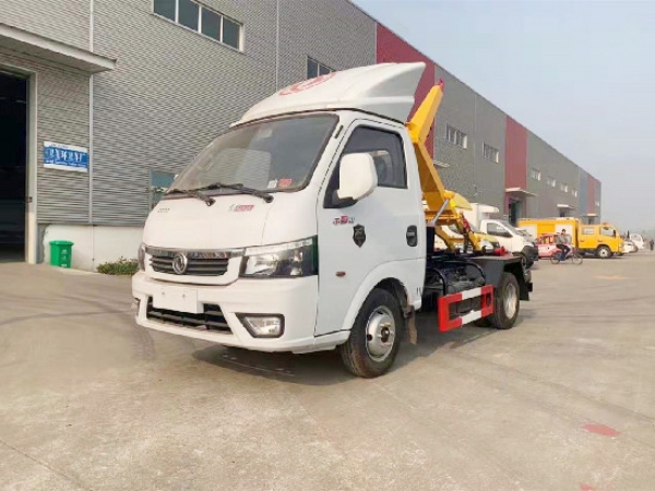 東風(fēng)途逸國六汽油3~4方車廂可卸（鉤臂）式垃圾車