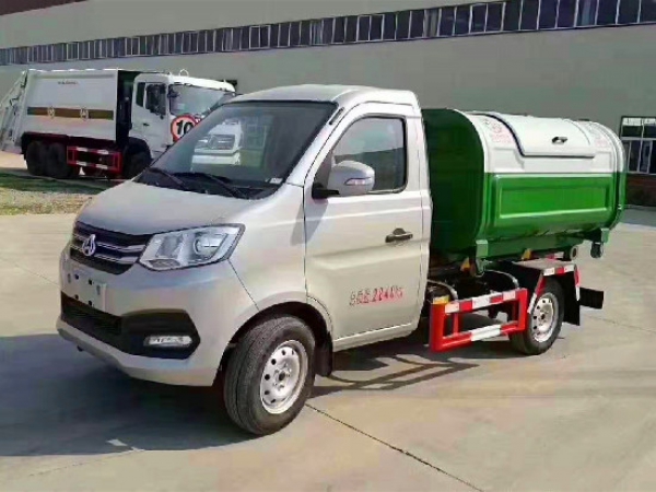 長安國六汽油鉤臂(車廂可卸)式垃圾車(后單輪)3方