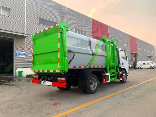 程力威牌CLW5045ZZZKDL型自裝卸式垃圾車