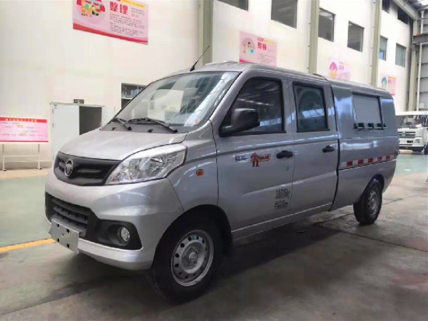 福田祥菱3方國(guó)六雙排密封自卸垃圾車(chē)