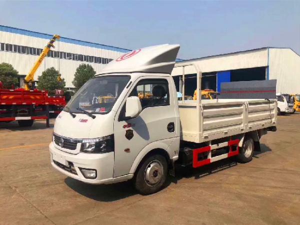 東風途逸國六桶裝垃圾運輸車