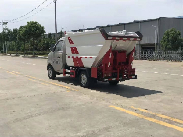 國六長安3.5方后掛桶式壓縮垃圾車