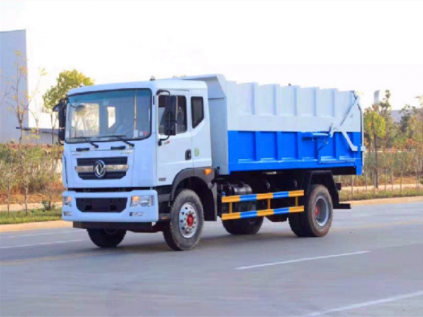 程力威牌CLW5181ZDJ6型壓縮式對接垃圾車