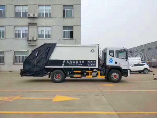 東風(fēng)多利卡D9國六10~14方壓縮式垃圾車