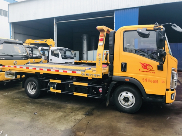 重汽豪沃平板清障車(chē)