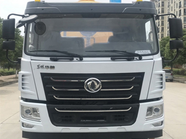 東風(fēng)后雙橋22方清洗吸污車