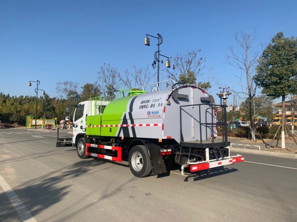 東風(fēng)多利卡8方道路養(yǎng)護(hù)車，清洗車價(jià)格