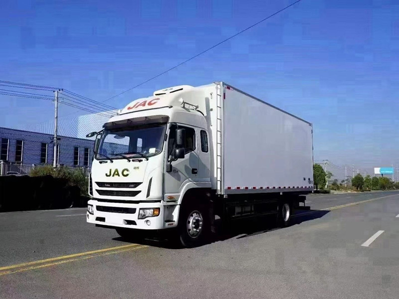 國(guó)六江淮帥鈴Q9冷藏車6.8米貨廂