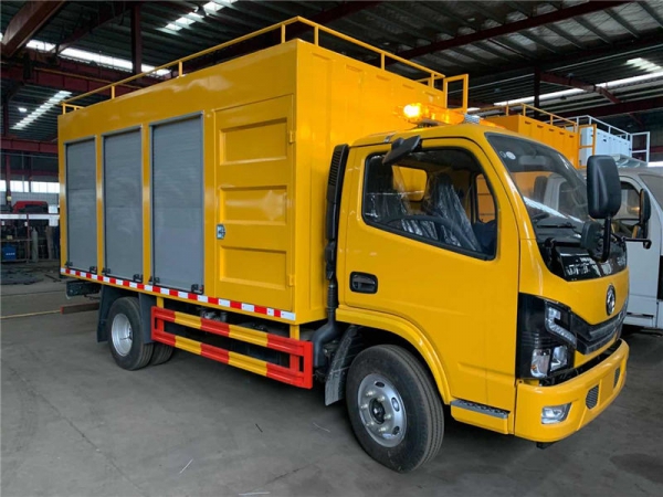 東風(fēng)小多利卡6方污水處理車,凈化車