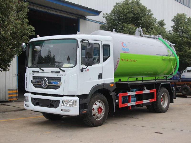 東風(fēng)D9吸污車罐體容積11.5方