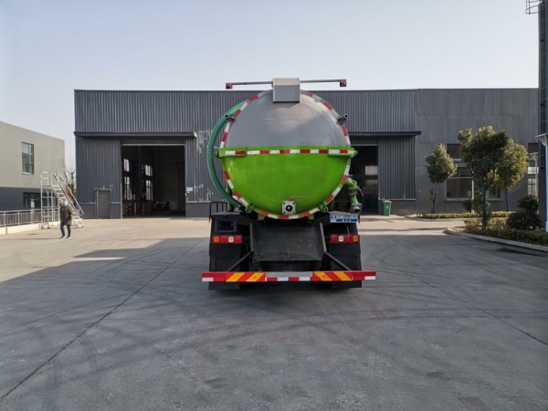 陜汽單橋11方吸污車