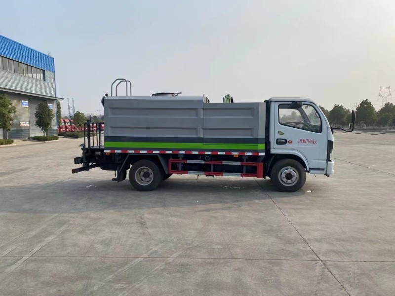 東風(fēng)多利卡隧道壁清洗車(chē)