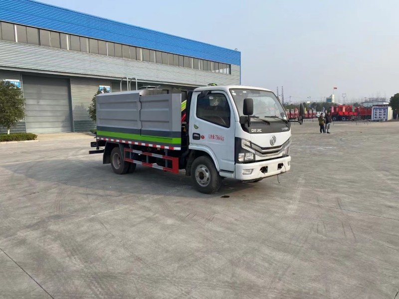 東風(fēng)多利卡隧道壁清洗車(chē)